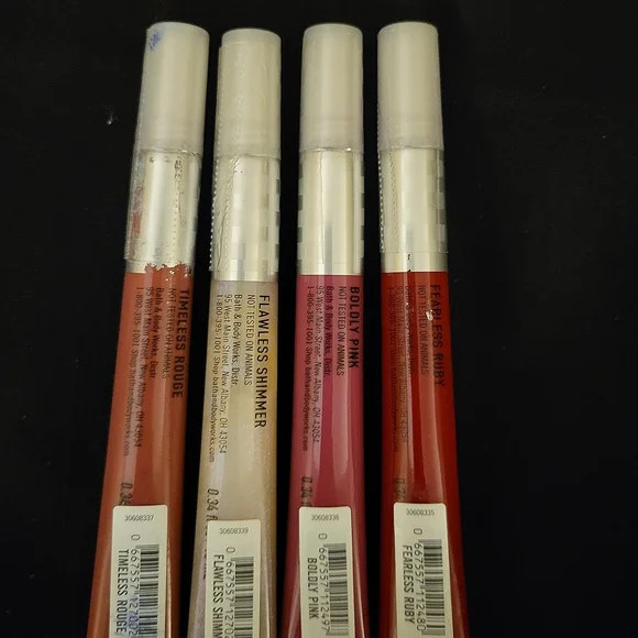 NEW Bath & Body Works Set Of 4 Full Size Lip Glossies